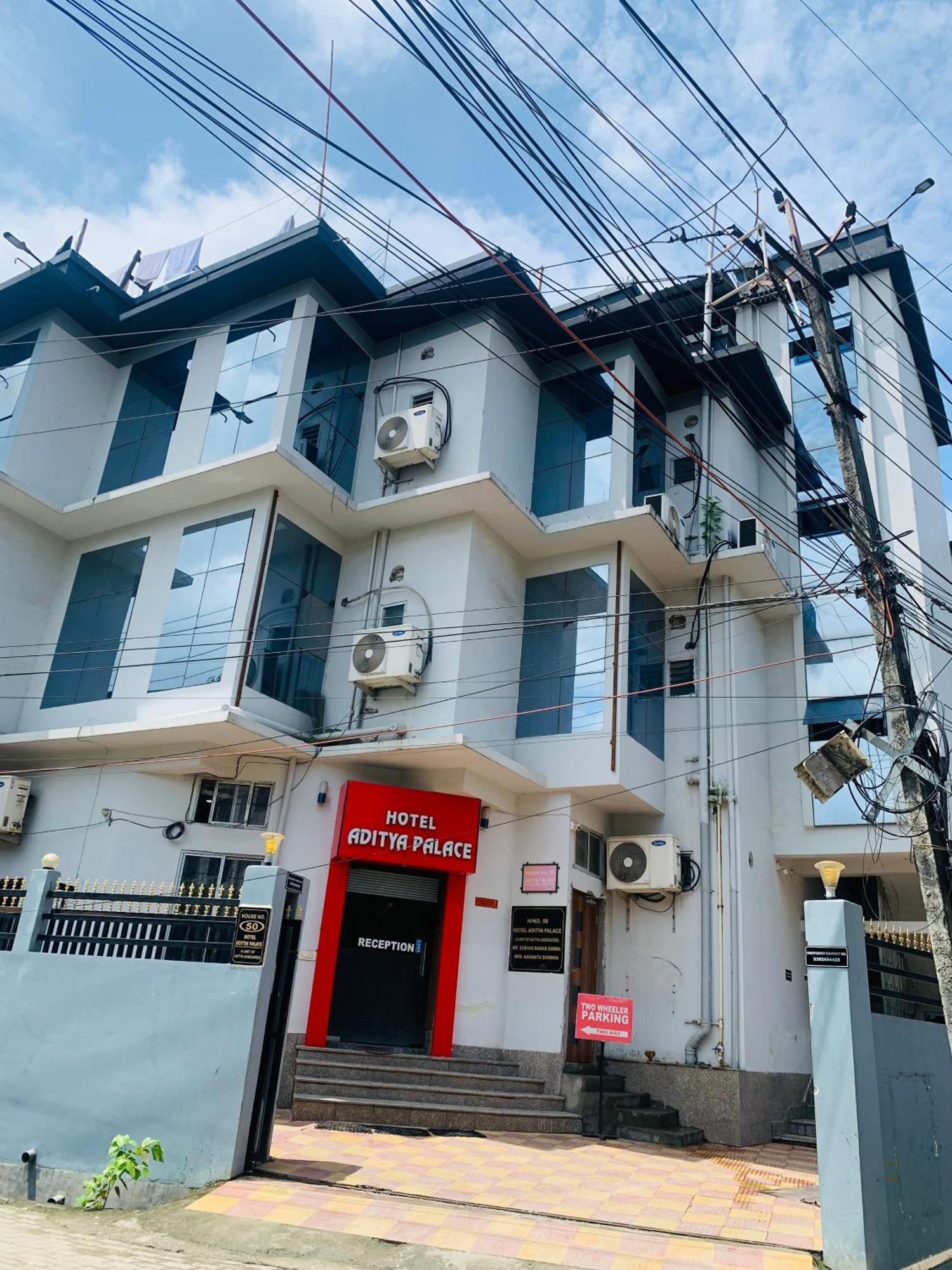 Hotel Aditya Palace Guwahati Exterior foto