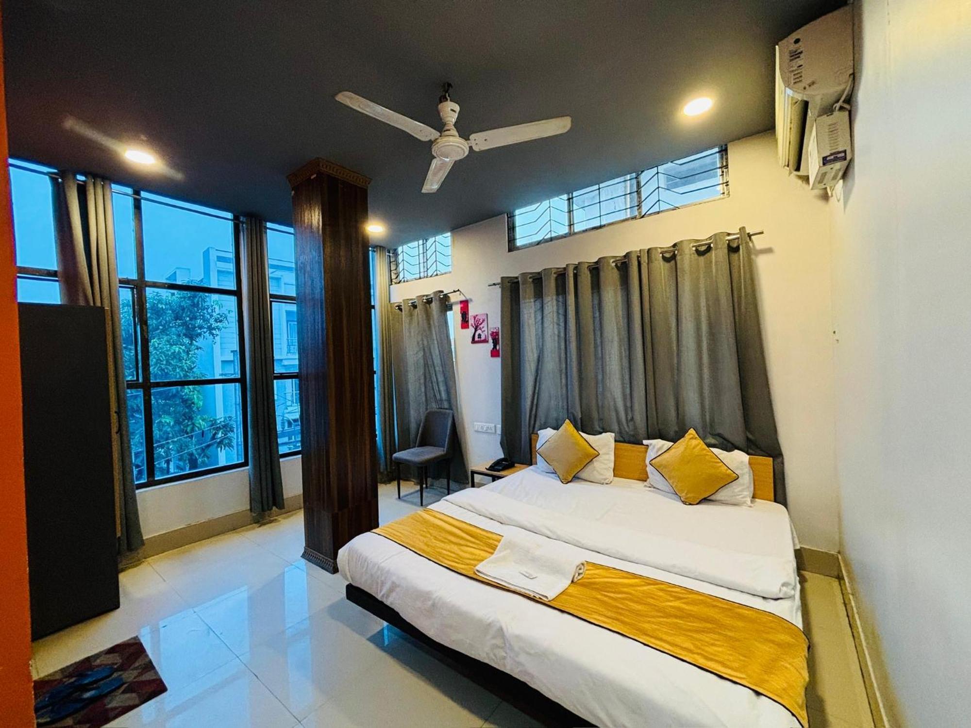 Hotel Aditya Palace Guwahati Exterior foto